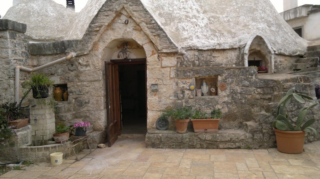 Masseria Donna Licia Pezze Di Greco Exterior photo